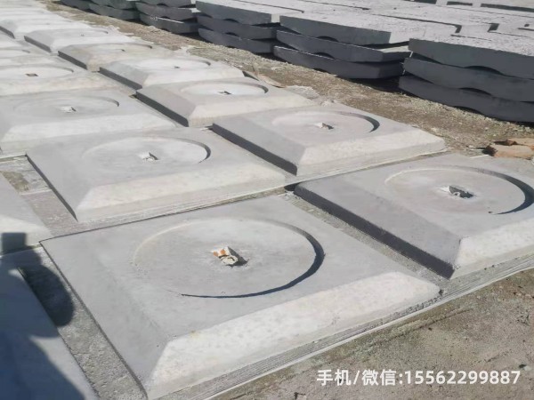 科尔沁右翼中1400×1400混凝土电杆底盘